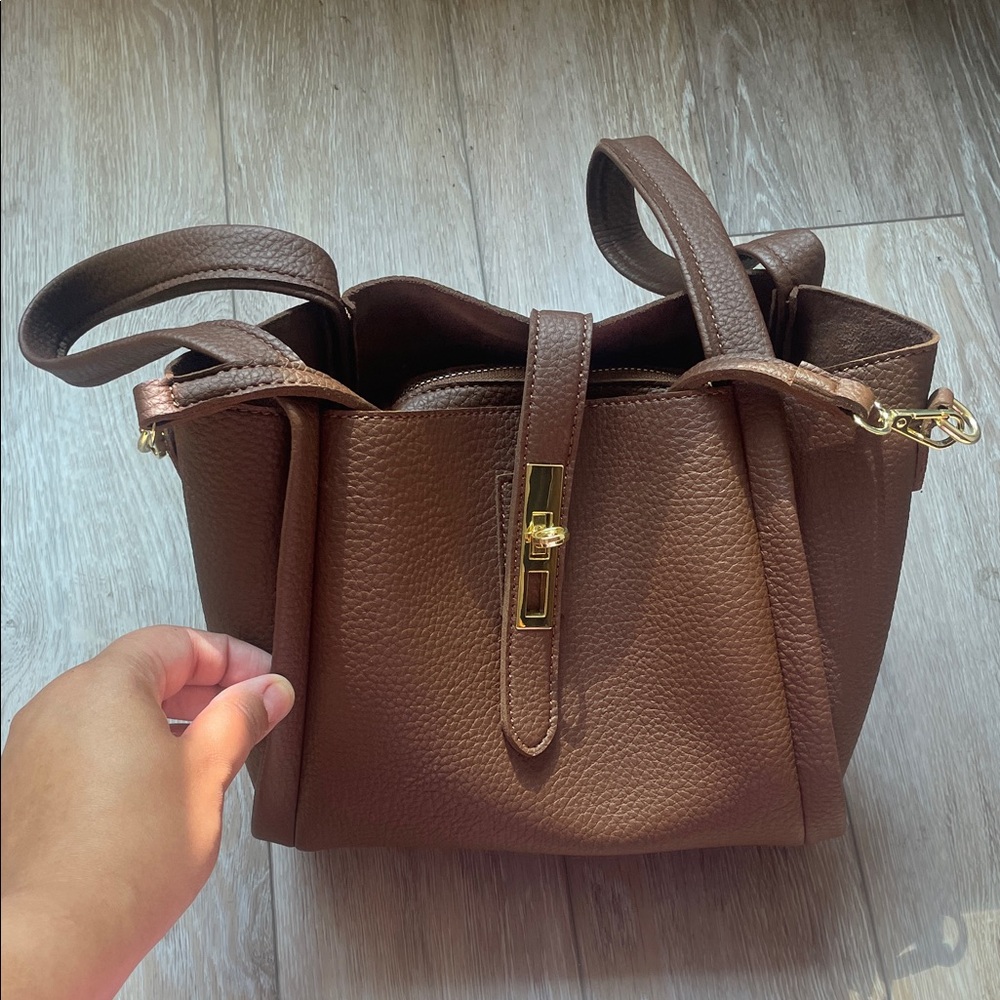 Elegant Brown Leather Tote Bag